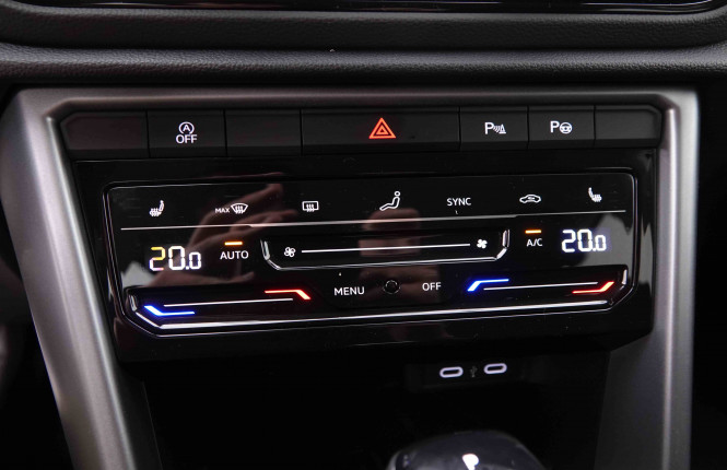 VOLKSWAGEN_VOLKSWAGEN_T_ROC_2548318_15.jpg