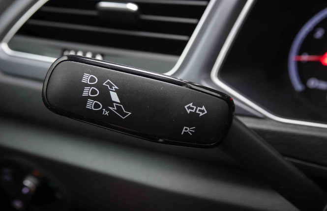 VOLKSWAGEN_VOLKSWAGEN_T_ROC_2549806_22.jpg