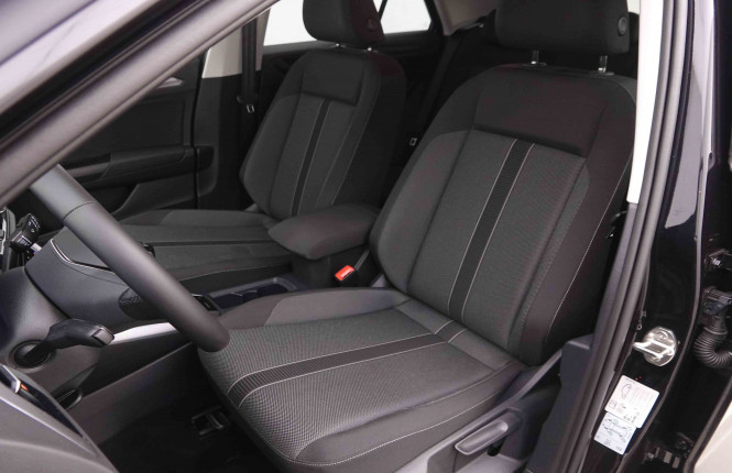 VOLKSWAGEN_VOLKSWAGEN_T_ROC_2550489_6.jpg