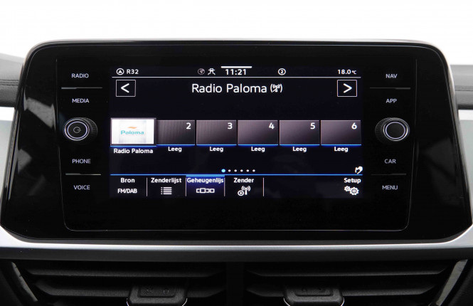 VOLKSWAGEN_VOLKSWAGEN_T_ROC_2550490_11.jpg