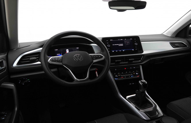 VOLKSWAGEN_VOLKSWAGEN_T_ROC_2550490_7.jpg