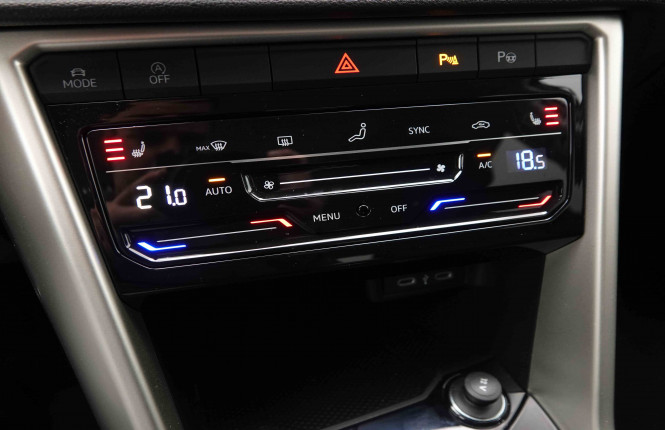 VOLKSWAGEN_VOLKSWAGEN_T_ROC_2550492_16.jpg