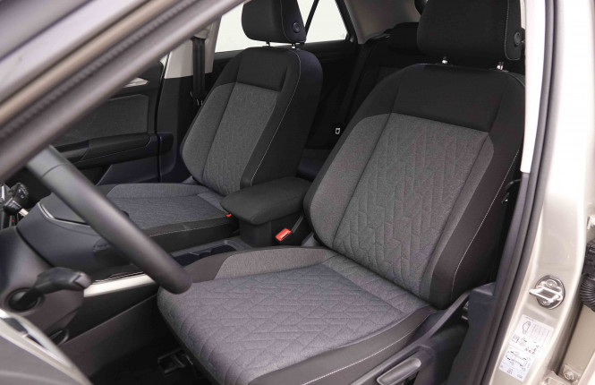 VOLKSWAGEN_VOLKSWAGEN_T_ROC_2550492_6.jpg