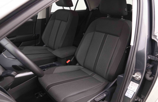 VOLKSWAGEN_VOLKSWAGEN_T_ROC_2550530_6.jpg