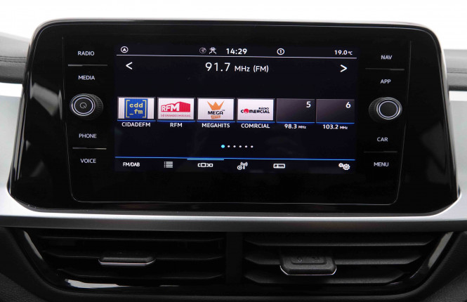 VOLKSWAGEN_VOLKSWAGEN_T_ROC_2550531_10.jpg