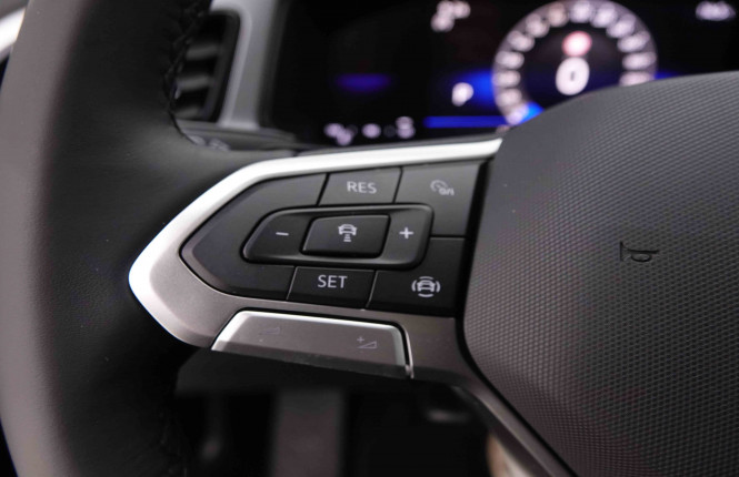 VOLKSWAGEN_VOLKSWAGEN_T_ROC_2550720_16.jpg VOLKSWAGEN_VOLKSWAGEN_T_ROC_2550720_16.jpg