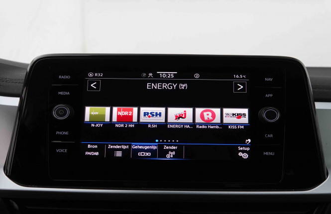 VOLKSWAGEN_VOLKSWAGEN_T_ROC_2551011_10.jpg VOLKSWAGEN_VOLKSWAGEN_T_ROC_2551011_10.jpg