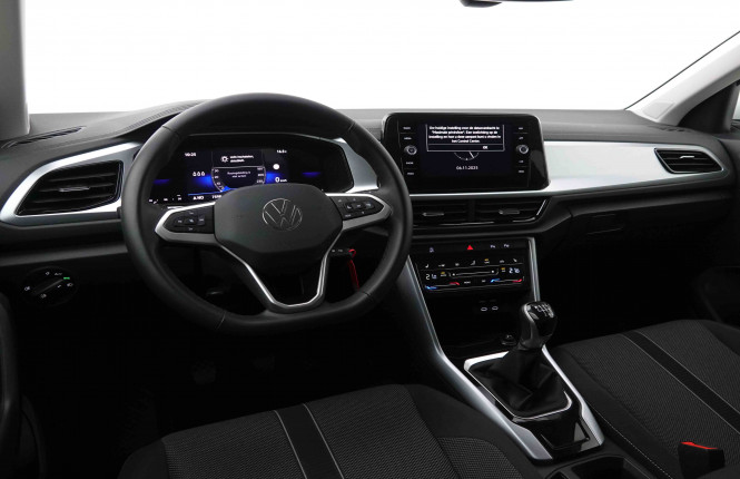 VOLKSWAGEN_VOLKSWAGEN_T_ROC_2551011_7.jpg VOLKSWAGEN_VOLKSWAGEN_T_ROC_2551011_7.jpg