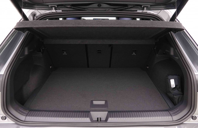 VOLKSWAGEN_VOLKSWAGEN_T_ROC_2652222_5.jpg VOLKSWAGEN_VOLKSWAGEN_T_ROC_2652222_5.jpg