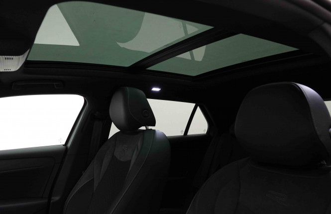 VOLKSWAGEN_VOLKSWAGEN_T_ROC_2652224_9.jpg VOLKSWAGEN_VOLKSWAGEN_T_ROC_2652224_9.jpg