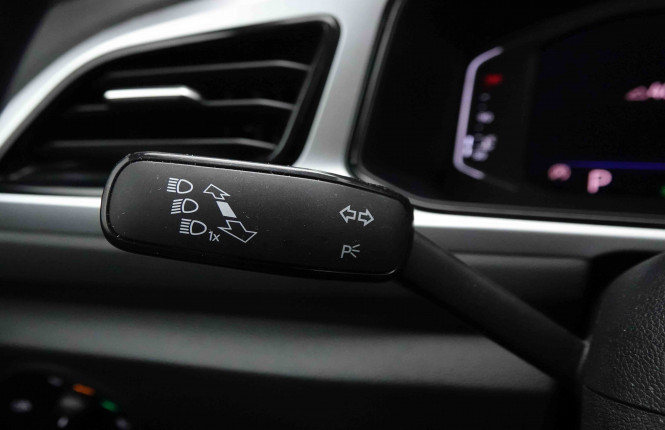 VOLKSWAGEN_VOLKSWAGEN_T_ROC_2652396_15.jpg VOLKSWAGEN_VOLKSWAGEN_T_ROC_2652396_15.jpg