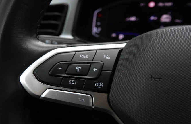 VOLKSWAGEN_VOLKSWAGEN_T_ROC_2652396_17.jpg VOLKSWAGEN_VOLKSWAGEN_T_ROC_2652396_17.jpg