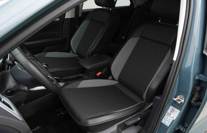 VOLKSWAGEN_VOLKSWAGEN_T_ROC_2653070_6.jpg VOLKSWAGEN_VOLKSWAGEN_T_ROC_2653070_6.jpg