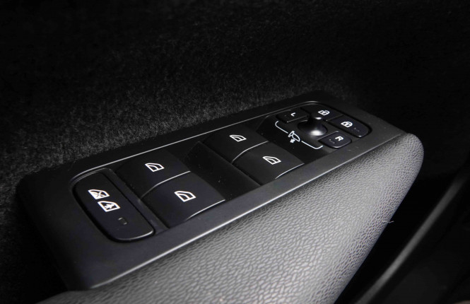 VOLVO_VOLVO_C40_2551003_21.jpg VOLVO_VOLVO_C40_2551003_21.jpg