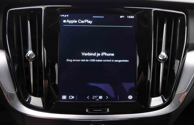 VOLVO_VOLVO_S60_2549606_13.jpg