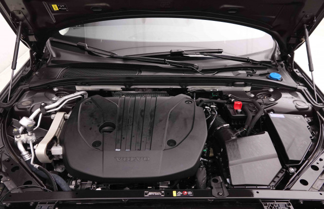VOLVO_VOLVO_S60_2549606_23.jpg