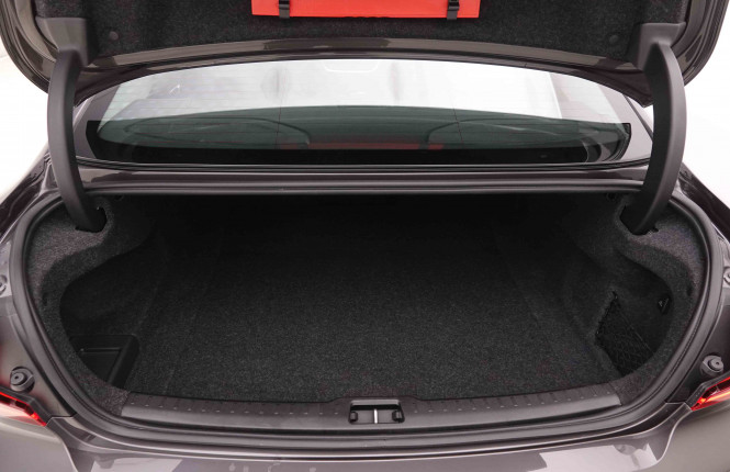 VOLVO_VOLVO_S60_2549606_5.jpg