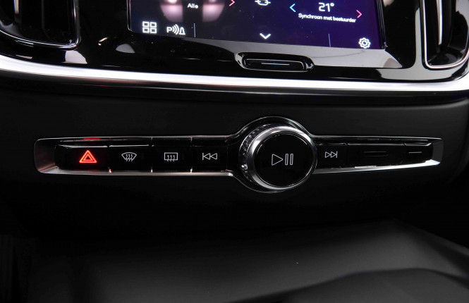 VOLVO_VOLVO_V60_2548577_39.jpg