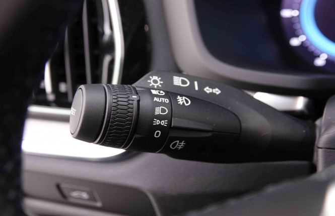 VOLVO_VOLVO_V60_2548577_42.jpg