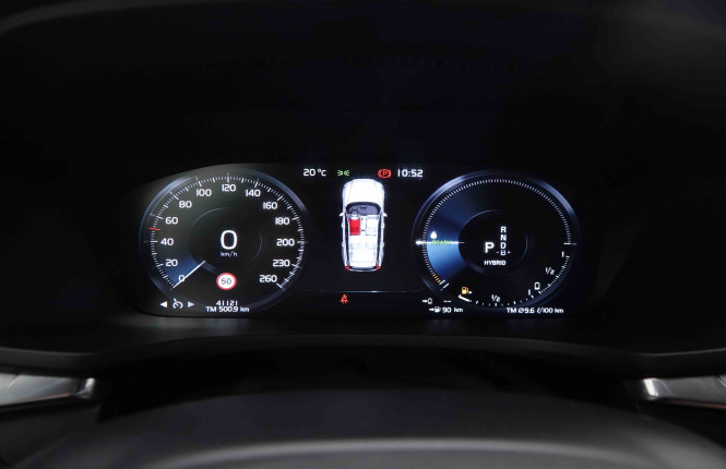 VOLVO_VOLVO_V60_2549902_17.jpg