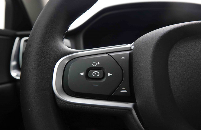 VOLVO_VOLVO_V60_2549902_20.jpg