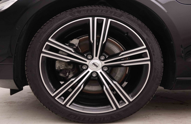VOLVO_VOLVO_V60_2549902_24.jpg