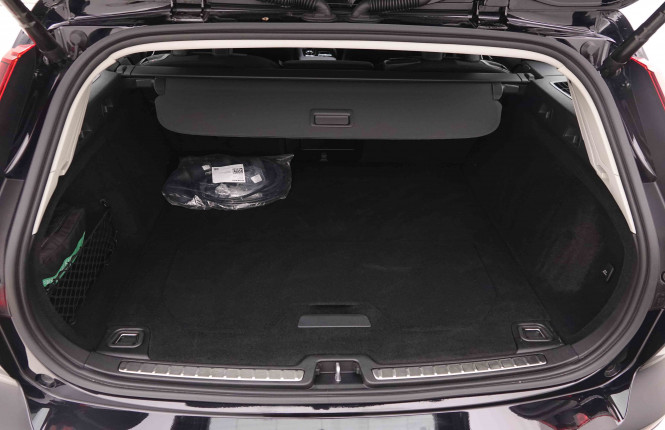 VOLVO_VOLVO_V60_2549902_5.jpg