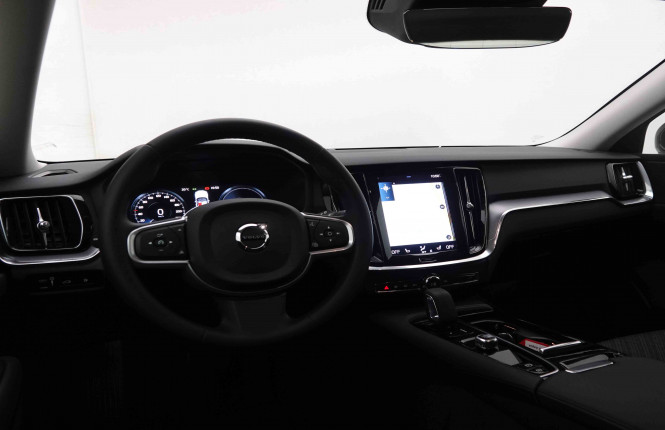 VOLVO_VOLVO_V60_2549902_8.jpg