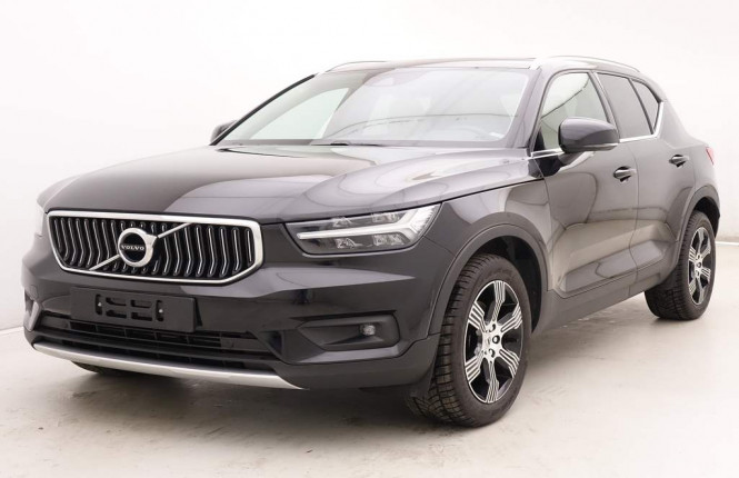 VOLVO_VOLVO_XC40_2236890_31.jpg