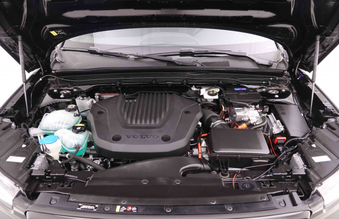 VOLVO_VOLVO_XC40_2548426_24.jpg