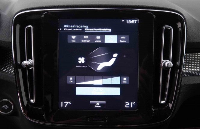 VOLVO_VOLVO_XC40_2548429_13.jpg