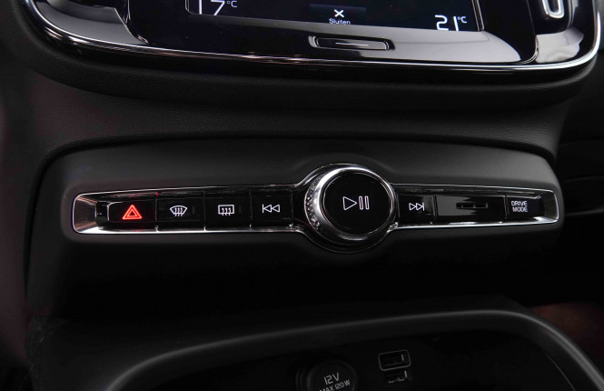 VOLVO_VOLVO_XC40_2548429_14.jpg