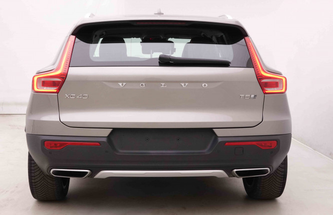 VOLVO_VOLVO_XC40_2549301_28.jpg