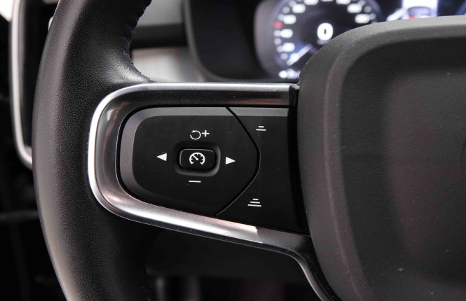 VOLVO_VOLVO_XC40_2653080_19.jpg