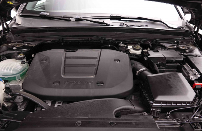 VOLVO_VOLVO_XC40_2653080_24.jpg
