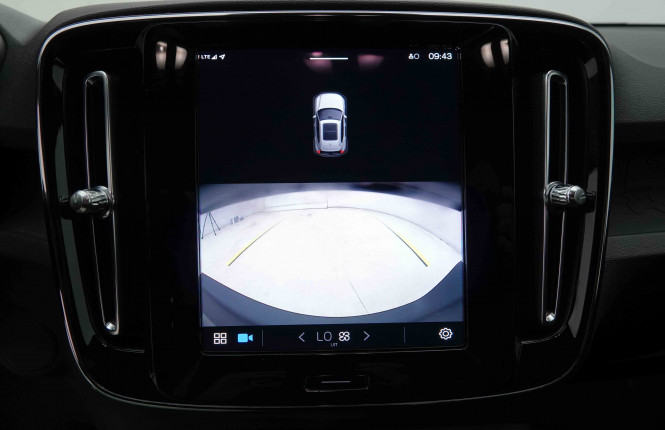 VOLVO_VOLVO_XC40_2653382_11.jpg