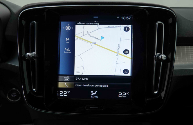 VOLVO_VOLVO_XC40_2653459_11.jpg