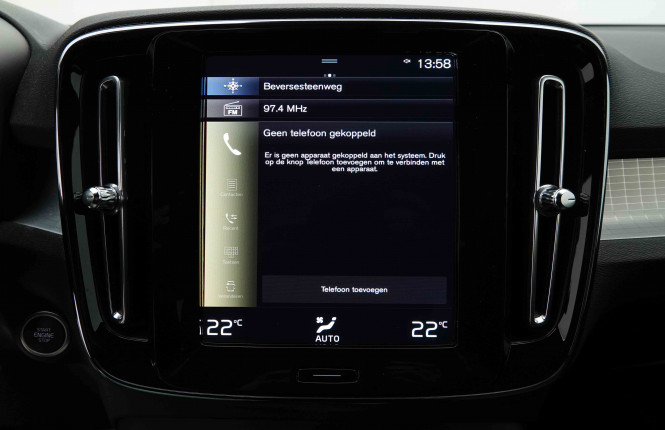 VOLVO_VOLVO_XC40_2653459_12.jpg