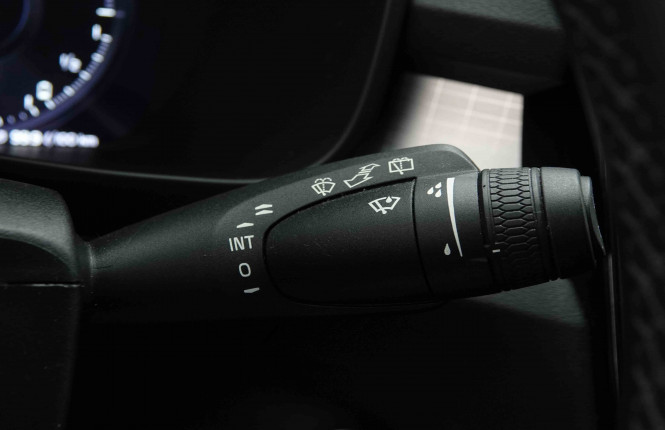 VOLVO_VOLVO_XC40_2653459_17.jpg