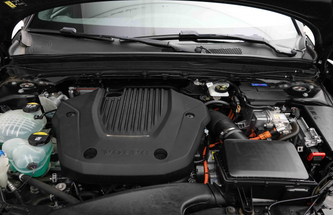 VOLVO_VOLVO_XC40_2653459_22.jpg