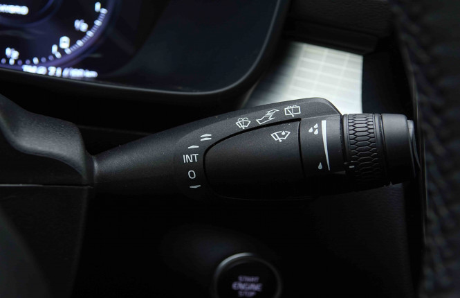 VOLVO_VOLVO_XC40_2655340_16.jpg