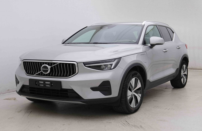 VOLVO_VOLVO_XC40_2655340_23.jpg