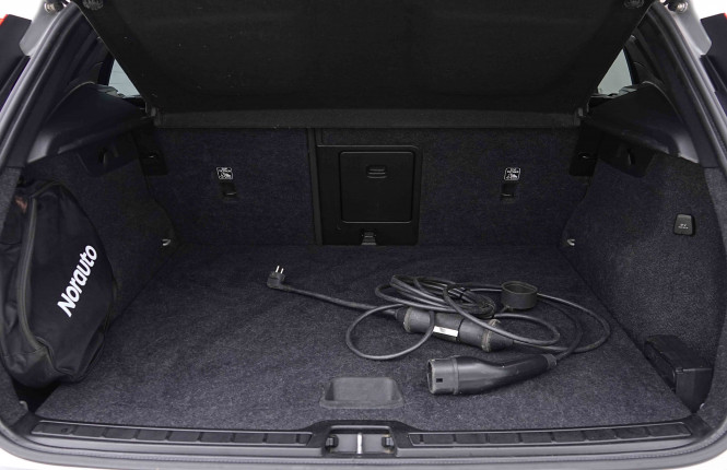 VOLVO_VOLVO_XC40_2655340_5.jpg