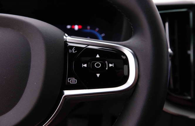 VOLVO_VOLVO_XC60_2548622_20.jpg