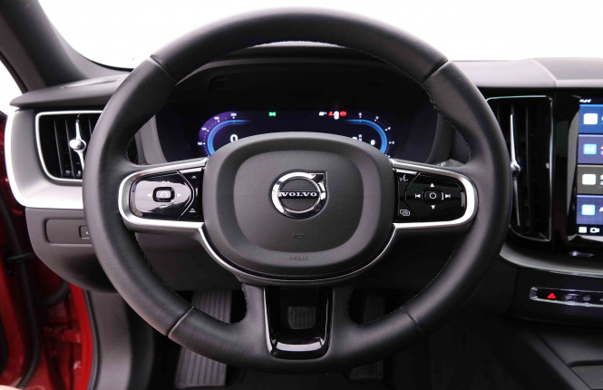 VOLVO_VOLVO_XC60_2548622_9.jpg