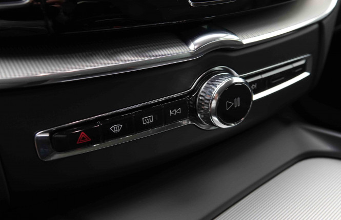 VOLVO_VOLVO_XC60_2549182_16.jpg