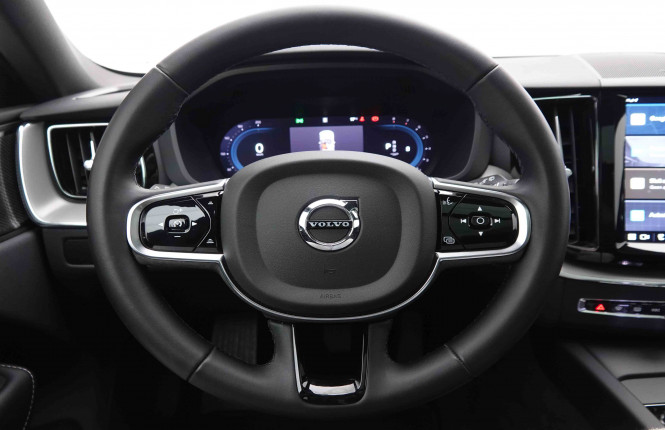 VOLVO_VOLVO_XC60_2550369_10.jpg