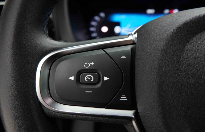 VOLVO_VOLVO_XC60_2654069_18.jpg VOLVO_VOLVO_XC60_2654069_18.jpg