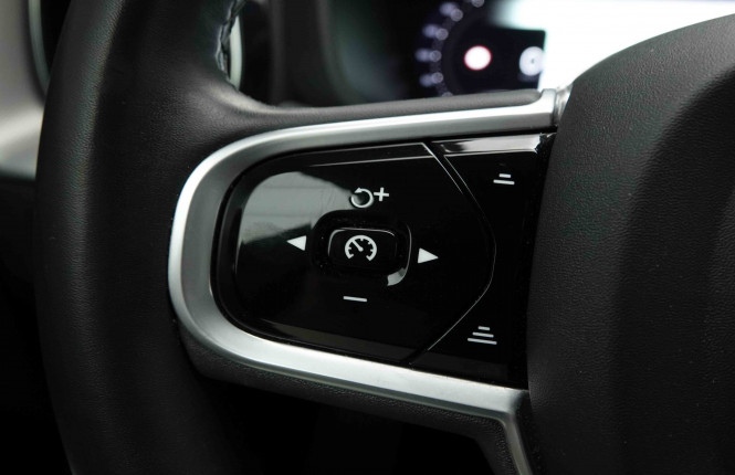 VOLVO_VOLVO_XC60_2654451_17.jpg VOLVO_VOLVO_XC60_2654451_17.jpg