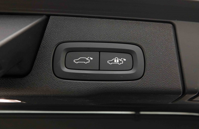 VOLVO_VOLVO_XC60_2654451_6.jpg VOLVO_VOLVO_XC60_2654451_6.jpg